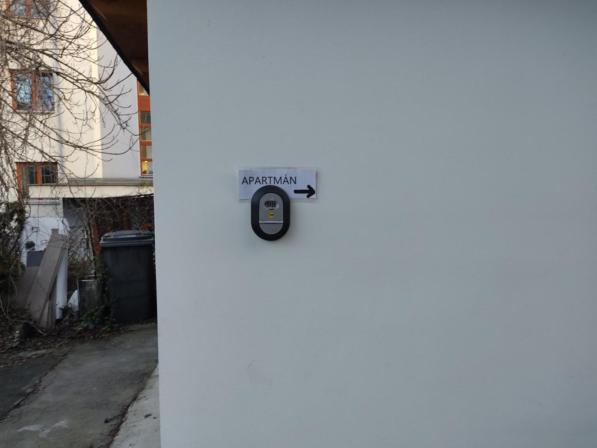 Maly Apartman V Praze Prag Exterior foto